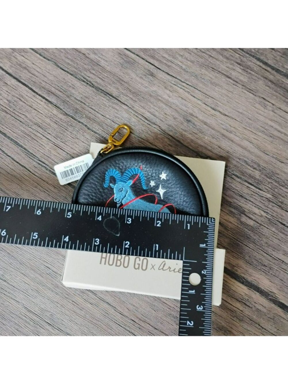 Hobo Go X Aries Black Leather Round Zip Pouch Coin Purse Blue Zodiac Goat NEW - Picture 6 of 6